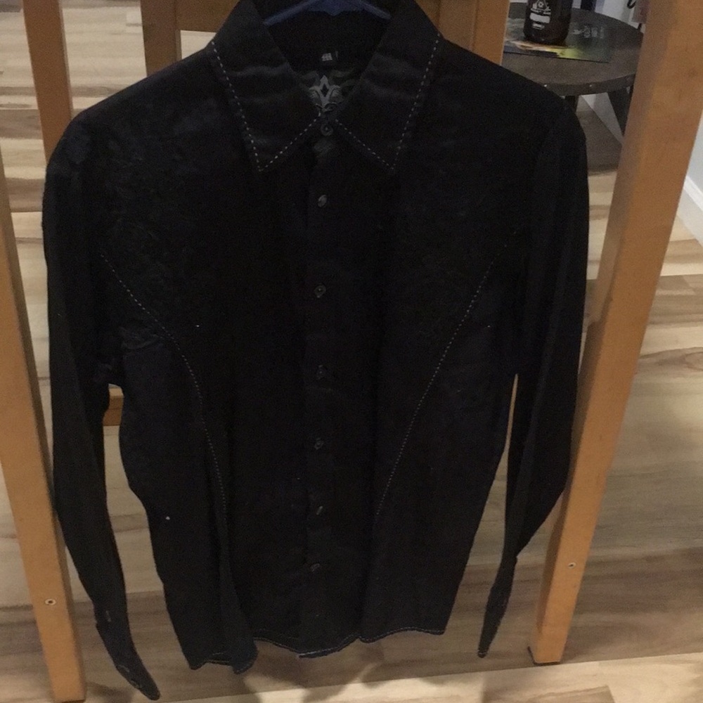 Roar never worn